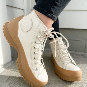 Converse Chuck Taylor loved leather sneakers